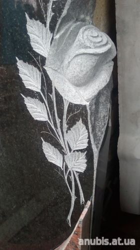Роза из гранита